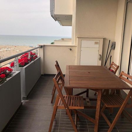 Brezza Da Mare Apartment Rimini Luaran gambar