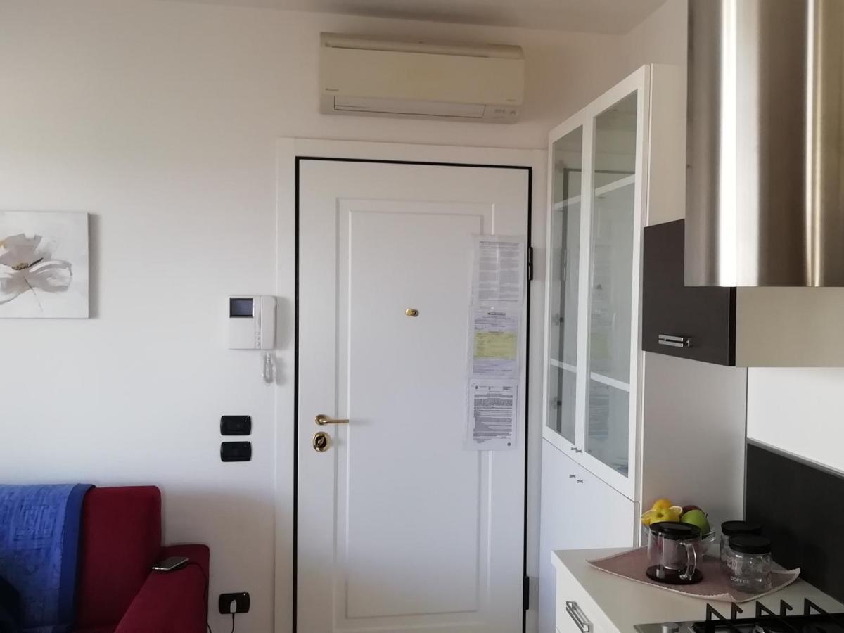 Brezza Da Mare Apartment Rimini Luaran gambar