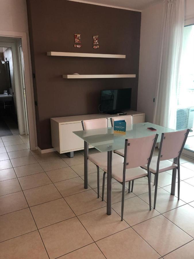 Brezza Da Mare Apartment Rimini Luaran gambar
